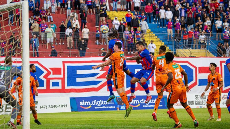 Marcílio Dias toma susto, mas consegue fazer o dever de casa na Copa SC