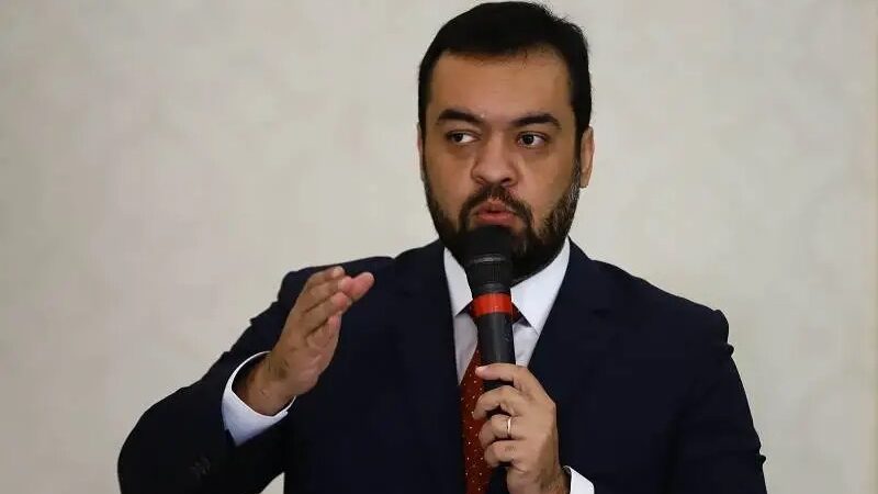 Comissão da Câmara solicita prisão preventiva do governador do Rio de Janeiro